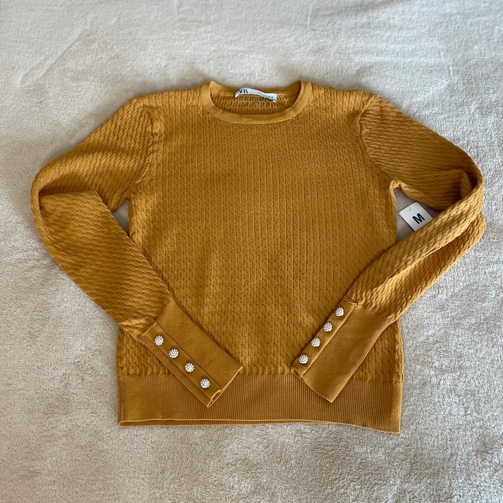***SOLD***Zara Short Cable Knit Pearl Sleeve Sweater - Size M - Picture 7 of 11